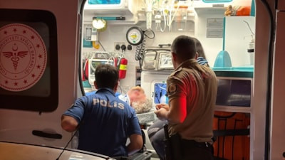 Eskişehir'de kimliği belirsiz şahısların saldırısına uğradı: Yaşlı adam hastaneye kaldırıldı