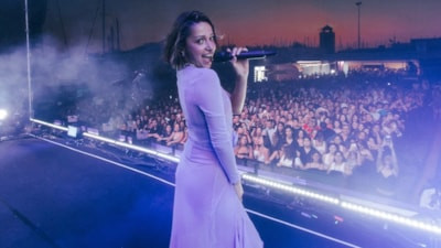 Zeynep Bastık ve Serkay Tütüncü'den ayna pozu