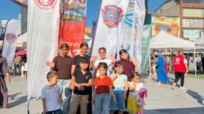 TÜGVA'nın meydan şenlikleri 500 binden fazla çocuğa ulaştı