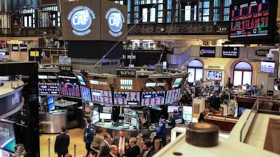 New York borsası karışık seyirle açıldı