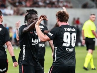 Beşiktaş, Hradec Kralove'yi tek golle yıktı