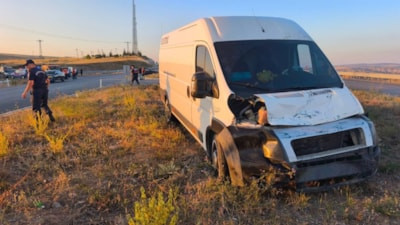 Yozgat'ta minibüs ile otomobil çarpıştı: 2 ölü 1 yaralı