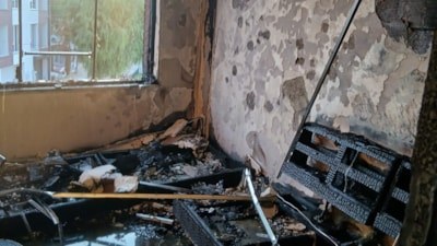 Eskişehir'de 2 katlı binada çıkan yangında 5 kişi dumandan etkilendi