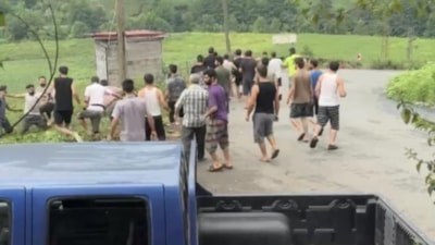 Rize'de mevsimlik çay işçileri arasında sıra kavgası
