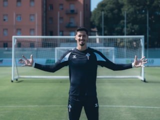 Manchester United, Altay Bayındır'ı Celta Vigo'ya kiraladı