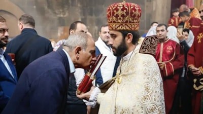 Ermenistan'da kilise ile hükümet arasındaki kavga mahkemeye taşındı