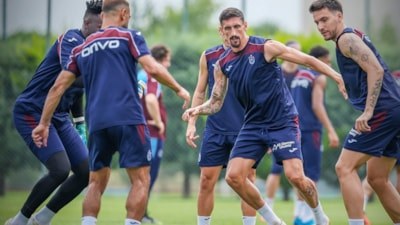Trabzonspor kafilesi, Göztepe maçı için İzmir'e gitti