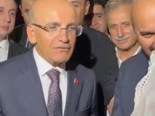 Mehmet Şimşek, Batmanlı kadınla Kürtçe konuştu
