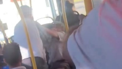 Malatya'da iki yaşlı yolcu otobüste kavga etti: Kavga 65 yaş üzeri ücretsiz ulaşım kartından çıktı