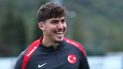 2 isim gündemde! Galatasaray'dan savunmaya yerli hamlesi