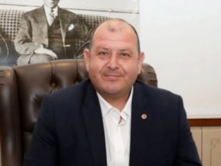 Menderes Belediye Başkanı İlkay Çiçek görevden uzaklaştırıldı