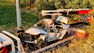 Afyonkarahisar'da şarampole devrilen otomobilde 2 kişi hayatını kaybetti