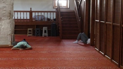 Kahramanmaraş'ta vatandaşlar sıcaklardan korunmak için camilere sığındı