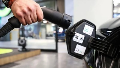 İngiltere'den sıfır emisyonlu araçlara 175 milyon dolarlık destek