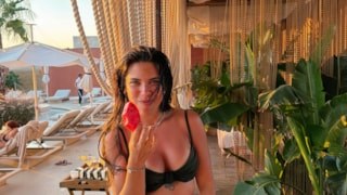 Oyuncu Biran Damla Yılmaz'dan bikinili poz geldi