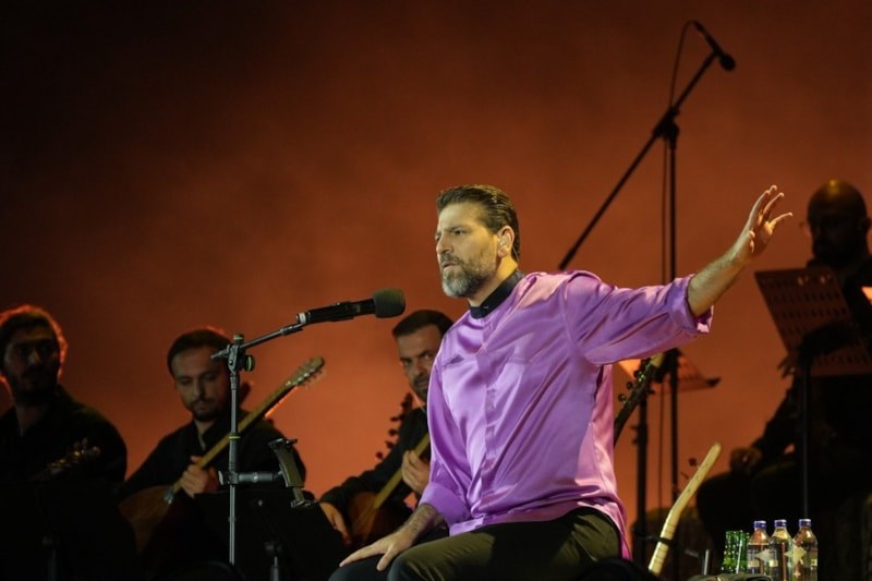 Sami Yusuf Türkya Turunda Hasbi Rabbi İçin Yenilikçi Arrange