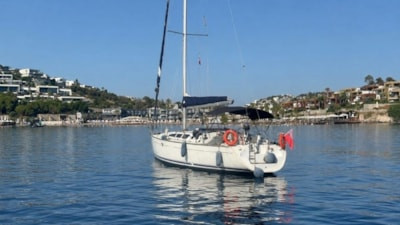 Muğla açıklarında yelkenlide 61 göçmen yakalandı: 5 gözaltı