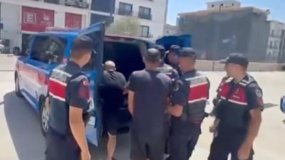 2 ilde kaçakçılıkla mücadele operasyonu: 9 organizatör yakalandı