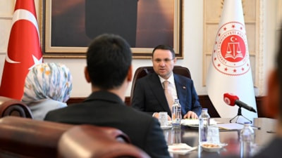 Akın Gürlek, Muhsin Yazıcıoğlu'nun ailesiyle görüştü
