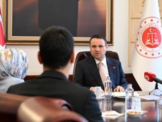 Akın Gürlek, Muhsin Yazıcıoğlu'nun ailesiyle görüştü