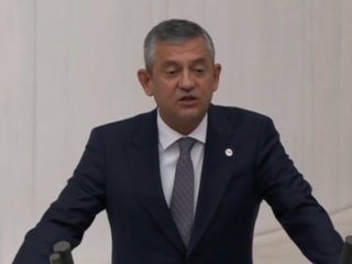 Özgür Özel, Terörsüz Türkiye yasasına 'evet' diyeceklerini açıkladı