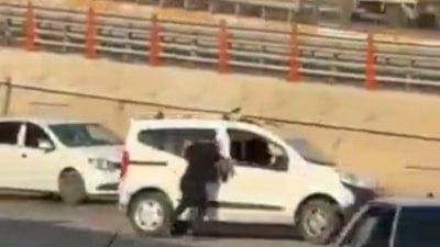 Şanlıurfa'da kavga ettiği kardeşinin arabasına girmeye çalıştı