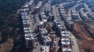 Kilis'te inşa edilen deprem konutları paylaşıldı