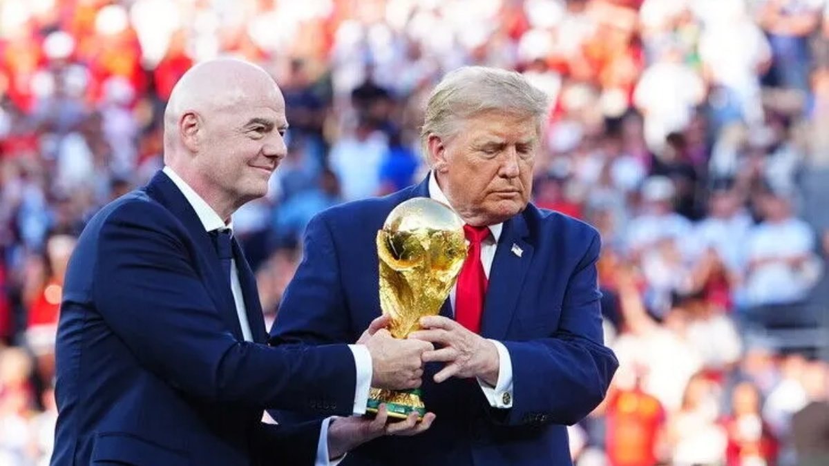 Trump'tan FIFA Başkanı Infantino'ya destek: Görevden alınması korkunç bir hata olur