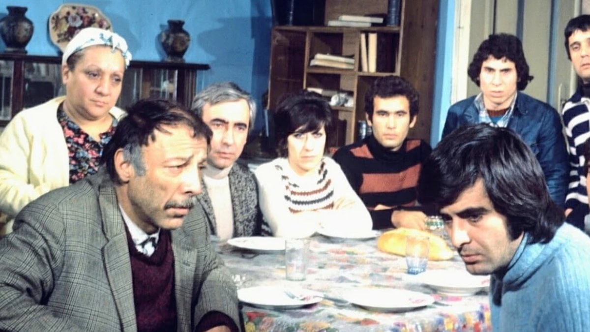 Yeşilçam'ın unutulmaz filmi dizi oluyor! Yıllar sonra ekrana geri dönüyor