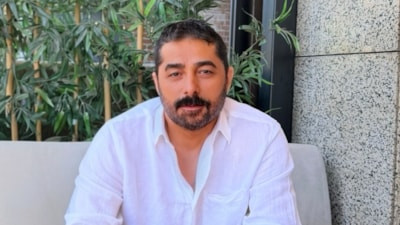 Ahmet Tatlıses, Deniz Seki'yi hastanede görmeye gitti
