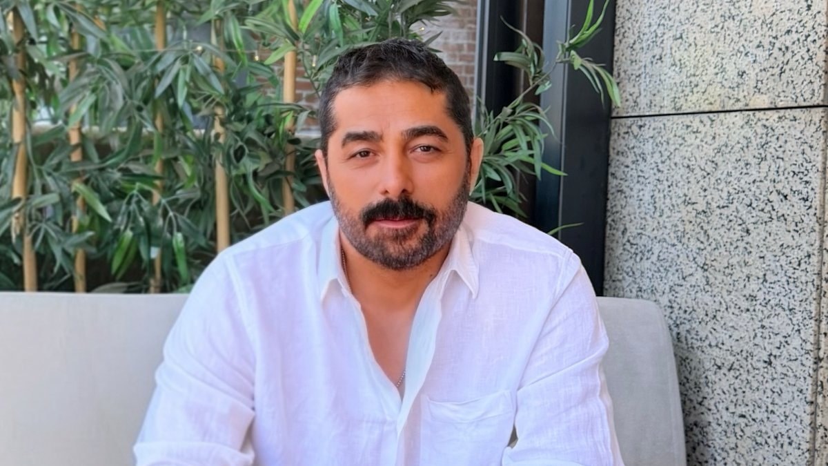 Ahmet Tatlıses Deniz Seki'yi hastanede görmeye gitti