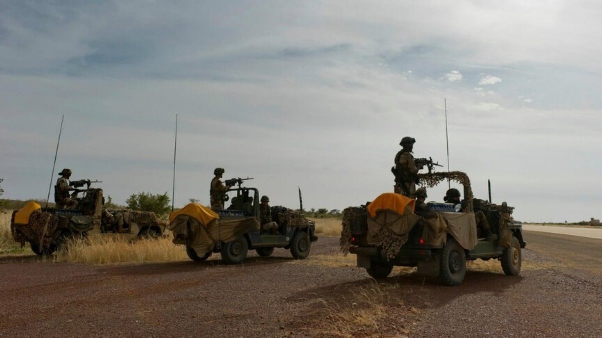Mali'de askeri üsse saldırı: 50'den fazla terörist öldürüldü