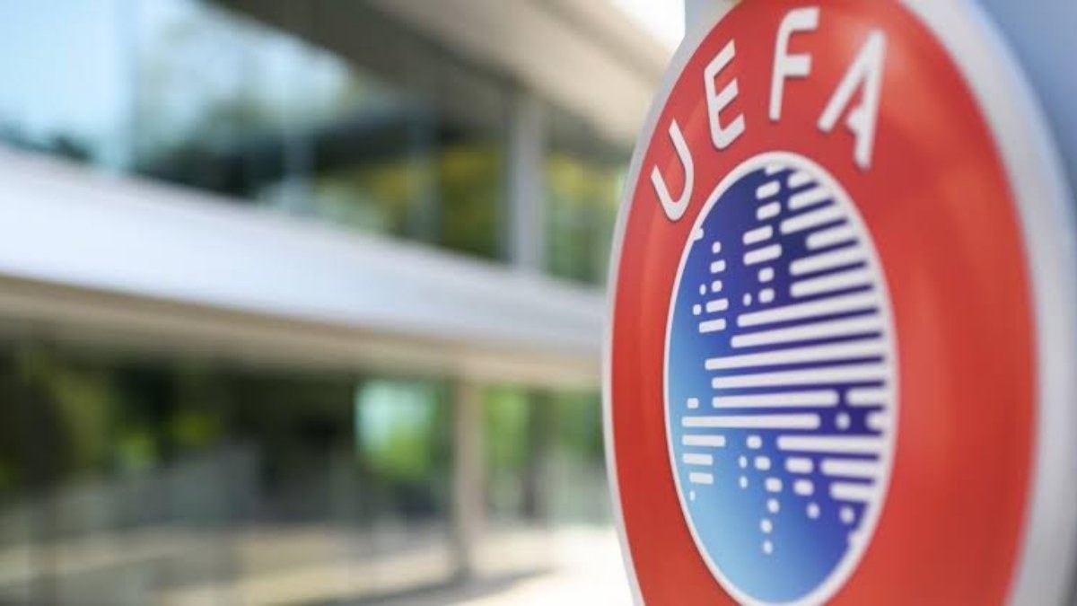 Resmen açıklandı! UEFA'dan hakemler için yeni uygulama