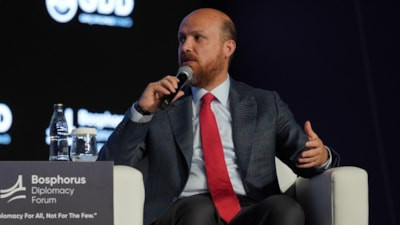 Bilal Erdoğan, gençlere eğitim diplomasisinin küresel rolünü anlattı