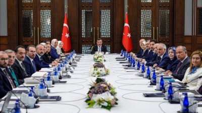 Nüfus Politikaları Kurulu, çocuk bakımı ve iş-aile dengesini konuştu