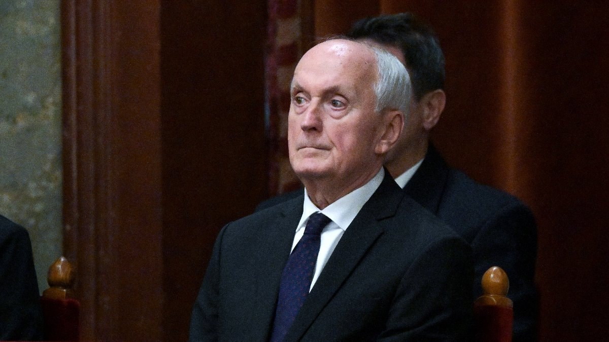 Macaristan'da eski yüksek mahkeme başkanı Baka, Cumhurbaşkanı seçildi