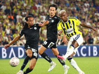 Sturm Graz - Fenerbahçe maçının ilk 11'leri