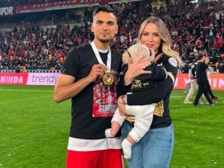 Çorum FK’ futbolcusu Atakan Akkaynak ve ailesi trafik kazasında yaralandı