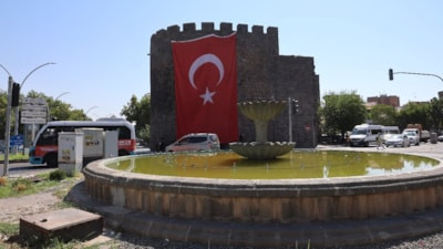 Diyarbakır’da “Terörsüz Türkiye” yasasına destek: Türkiye'nin 50 yıldır beklediği bir dönem