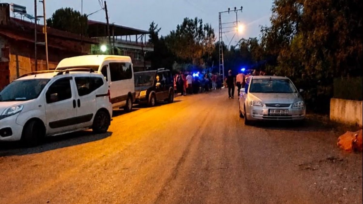 Samsun'da ayva ağacını kesen amcasını tabancayla öldürdü