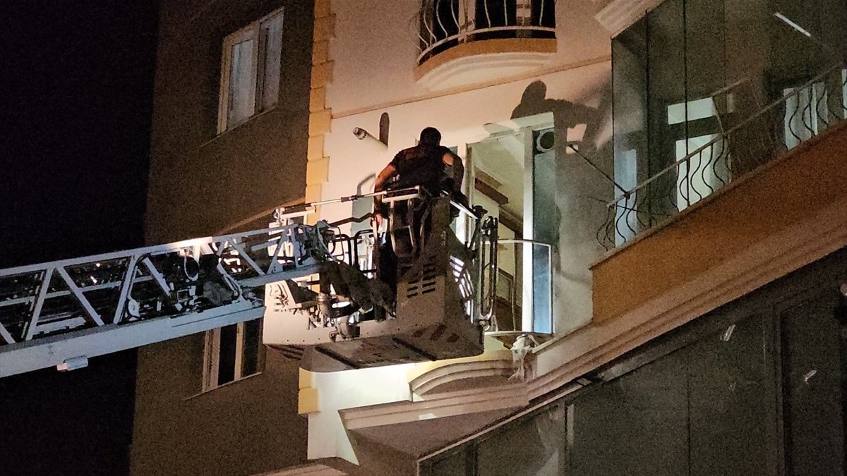 Çorum'da kötü koku yayılan evde bir kişi ölü bulundu