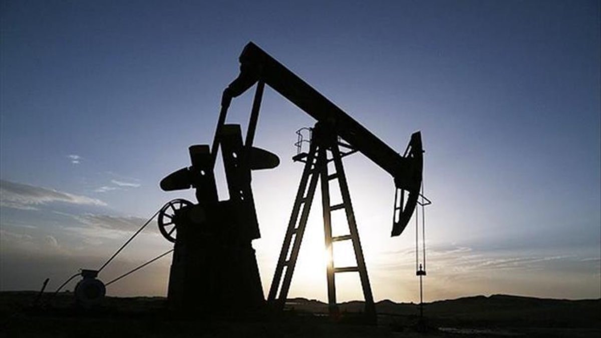 ABD, Hürmüz Boğazı'ndaki aksaklıklar nedeniyle petrol fiyatı tahminini yükseltti