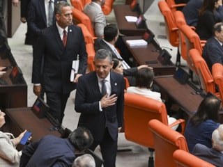 Özgür Özel'den "Terörsüz Türkiye" yorumu: Adam kazandı ama biz de evet dedik