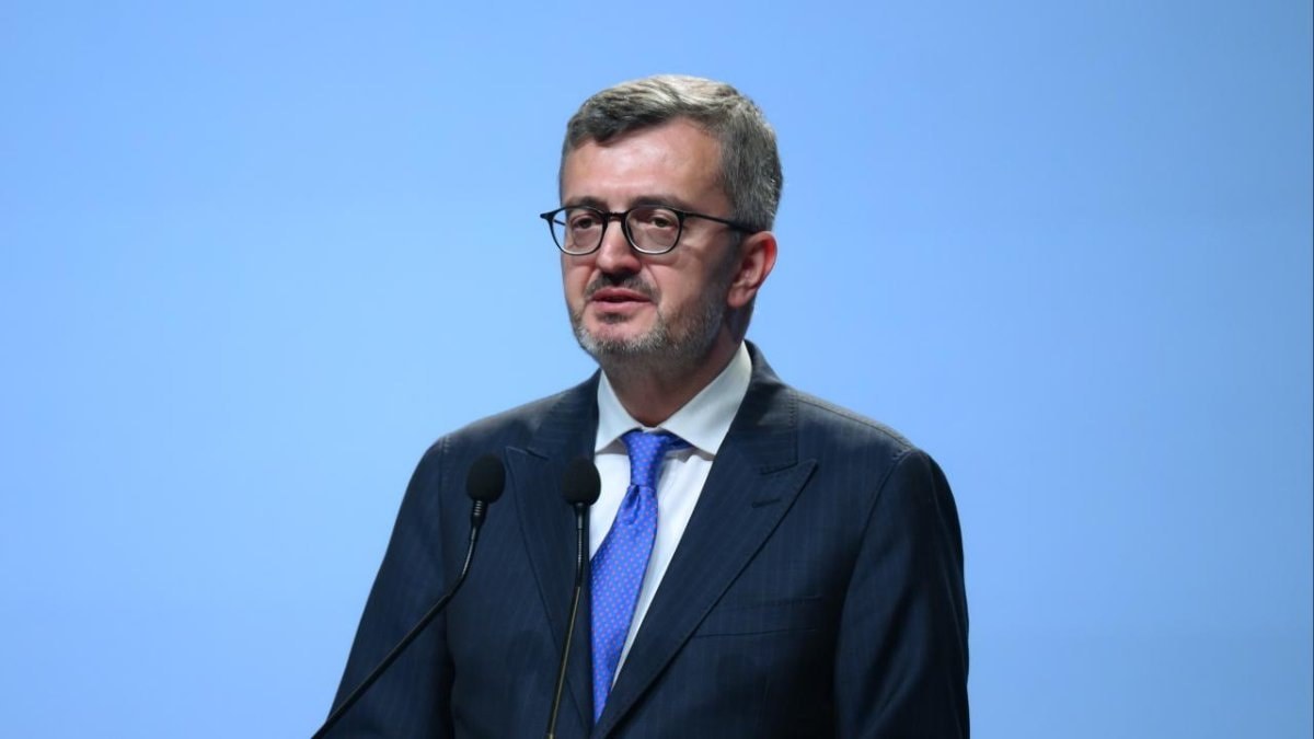 Burhanettin Duran: Siyaset ve kamu iradesi vatandaşla göz hizasında iletişim kuruyor