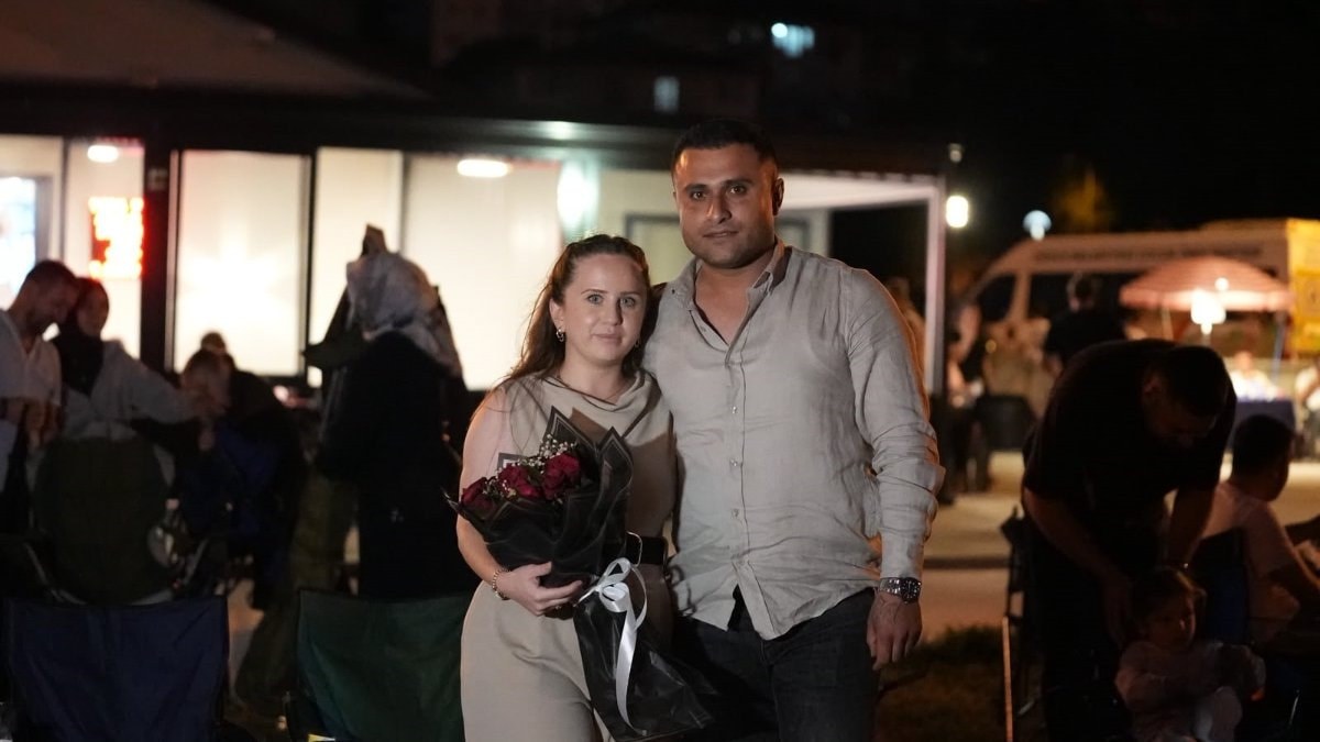 Düzce'de film izlerken evlilik teklifi aldı