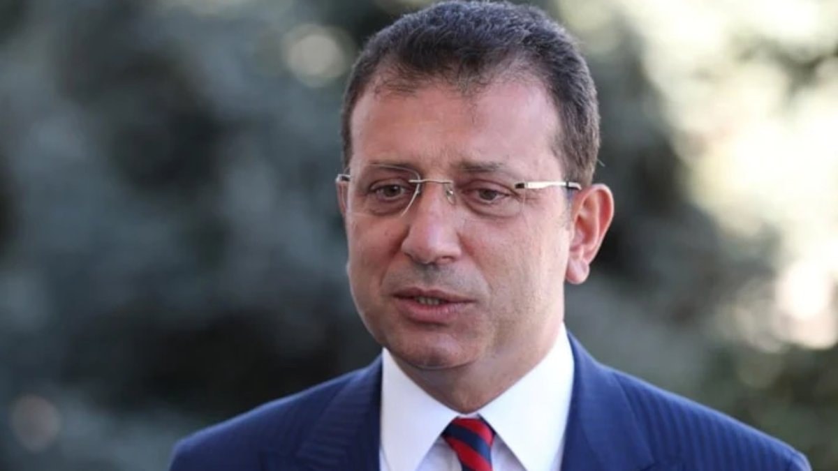 Ekrem İmamoğlu CHP'den istifa etti