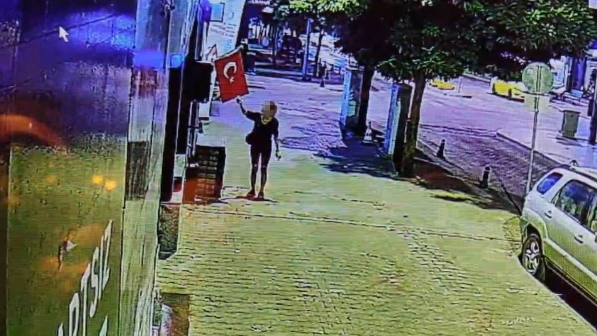 Muğla'da Türk bayrağını yakan kadın adliyeye sevk edildi