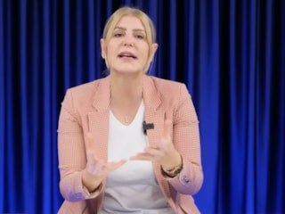 Sevda Türküsev 'kutuplaştırıyorsunuz' yorumlarını eleştirdi: Atatürk size soyunun mu dedi?