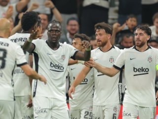 Beşiktaş - Hradec Kralove maçının ilk 11'leri