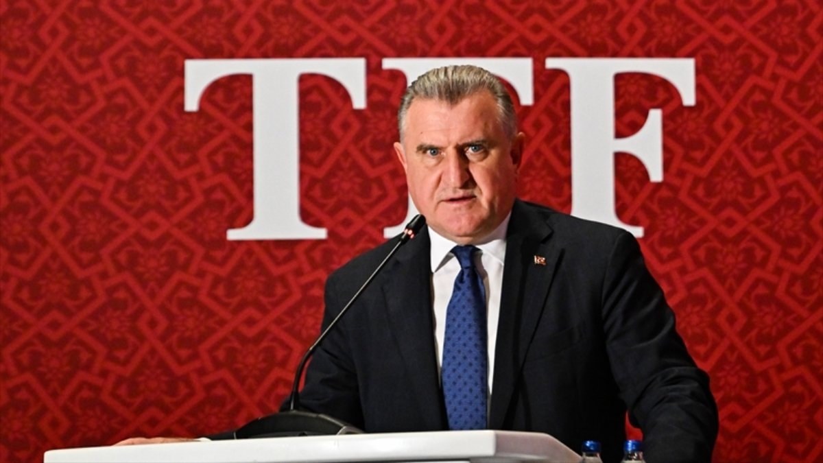 Bakan Bak'tan Süper Lig'in yeni sezonu için açılış mesajı